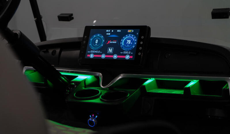 
								2024 MadJax® X-Series 4 Passenger full									