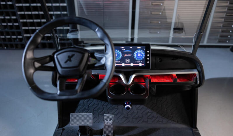 
								2024 MadJax® XSeries® X6 Lifted full									