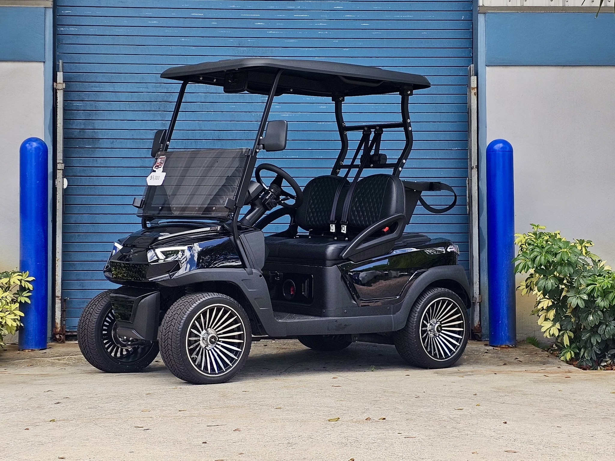 Demo – 2023 Atlas – Lithium – Black Metallic