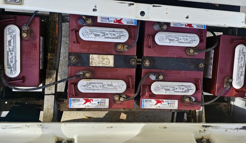 
								Used – 2012 Club Car Villager – 6 Passenger – Electric – White – New Batteries full									