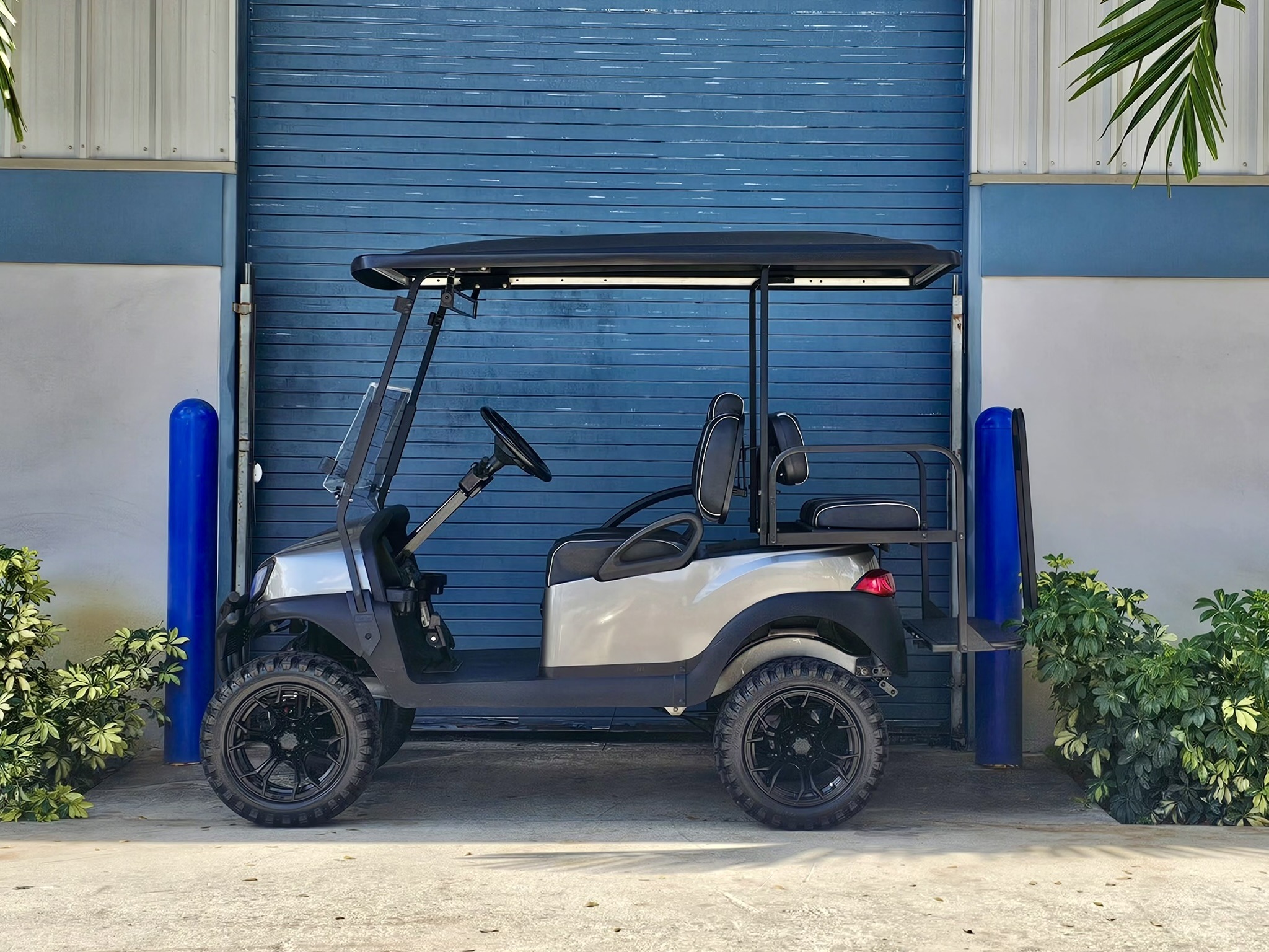 Used – 2018 Club Car Tempo – Lifted – Electric – New Batteries – Grey Metallic