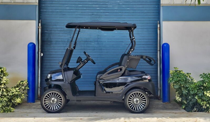 
								Demo – 2023 Atlas – Lithium – Black Metallic full									