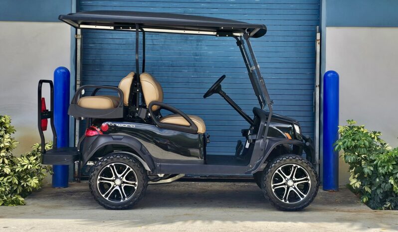 
								Used – 2017 Club Car Onward – Lifted – Gas – Black Metallic full									