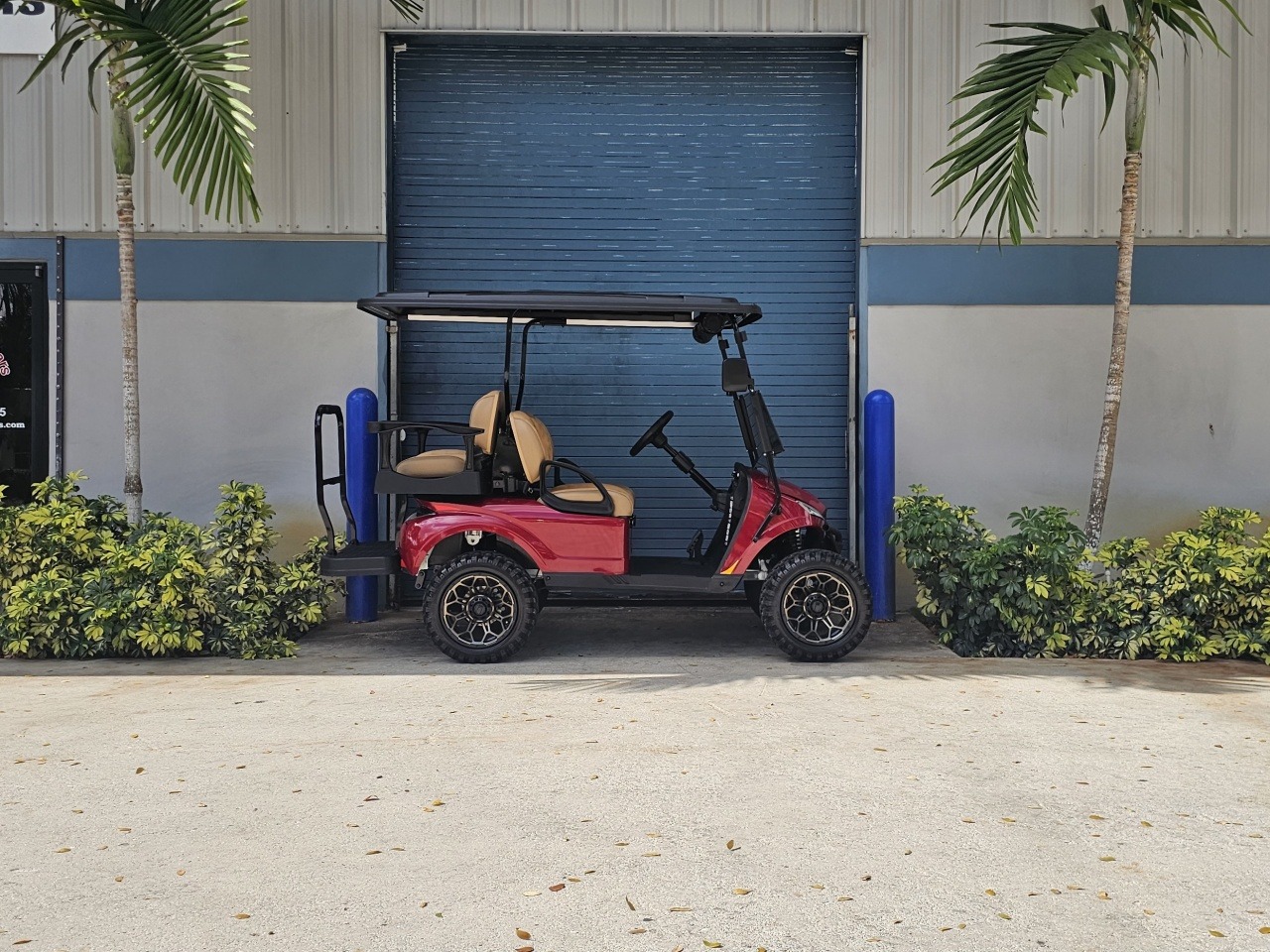 Used – 2023 MadJax® X Series – Lifted – Lithium – Cherry Red – Upgraded Sound System