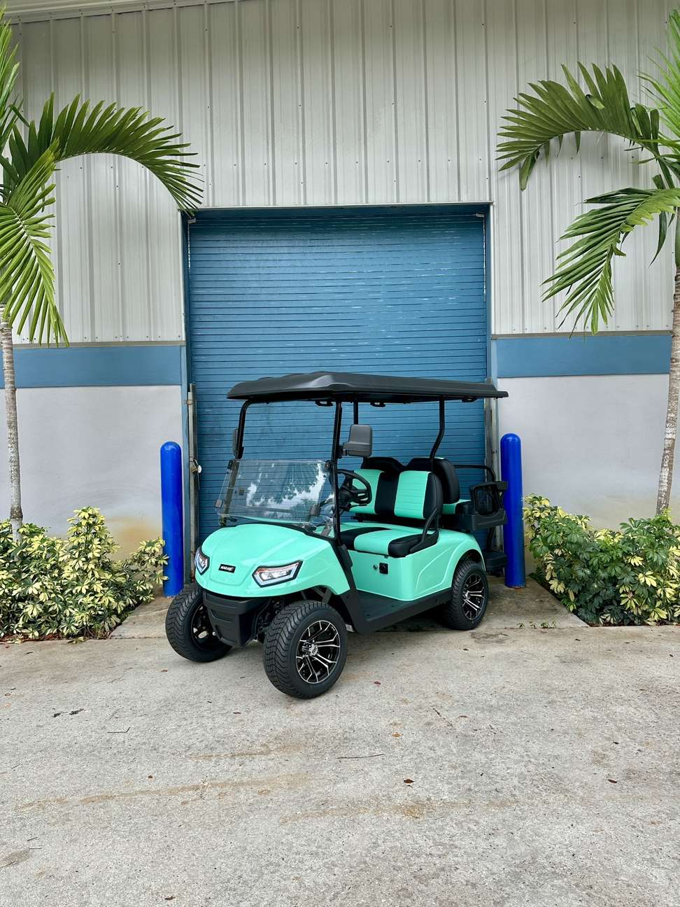 2025 MadJax® E Series – Lithium – Caribbean Holiday Green