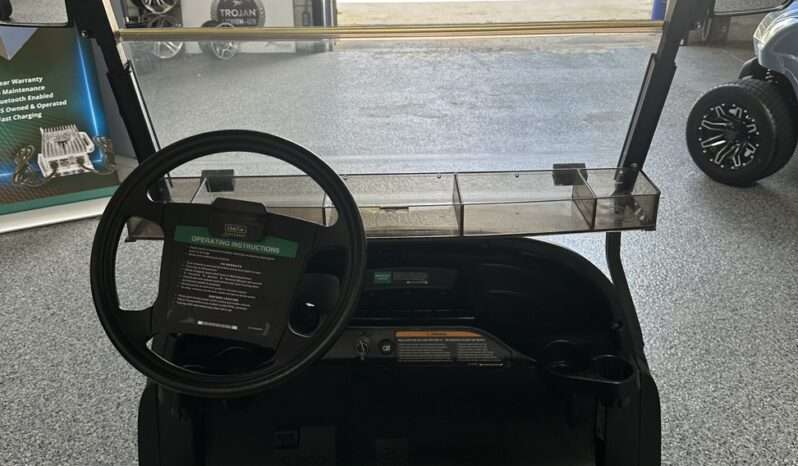 
								Used – 2009 Club Car Precedent – 4 Passenger – Electric – Red – New Batteries full									