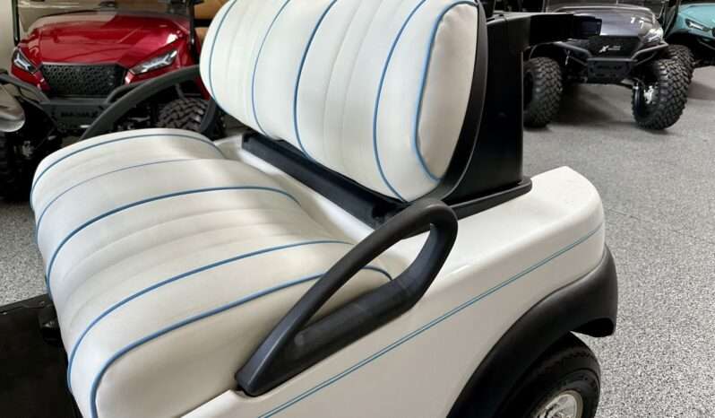 
								Used – 2016 Club Car Precedent – 2 Passenger – Electric – White – New Batteries full									