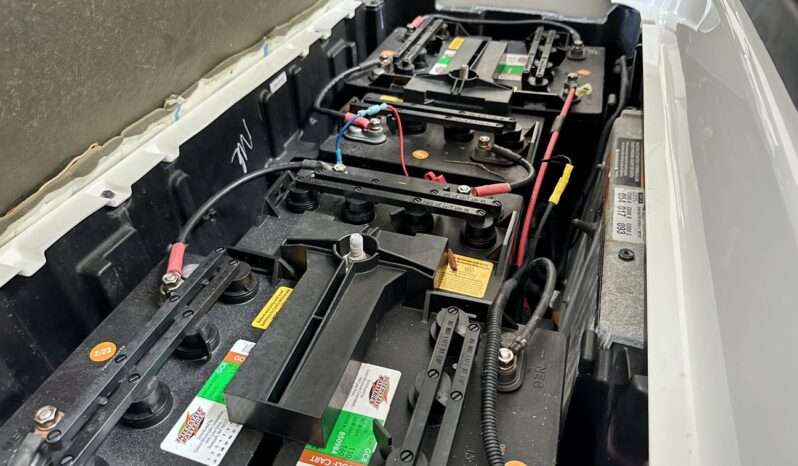 
								Used – 2016 Club Car Precedent – 2 Passenger – Electric – White – New Batteries full									